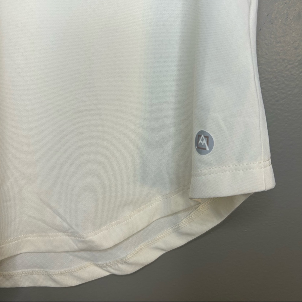 *NWT* Avalanche Cream Women’s Short Sleeve T-Shirt w/UPF 50+ Protection, Small - Picture 8 of 16